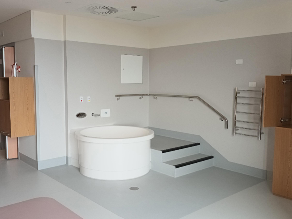 Every maternity room includes a pool for water births